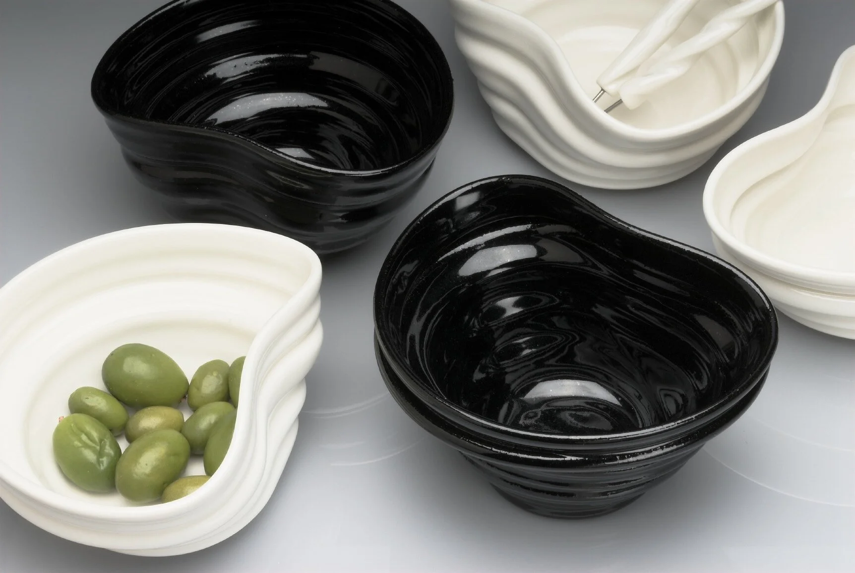 Gallery — Hitomi Mckenzie Porcelain Ceramics